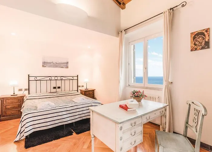 Holiday Casa Vip 01 *