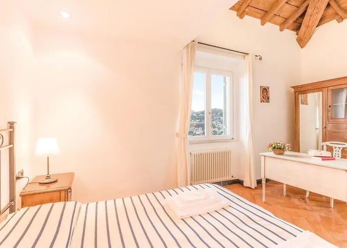 Apartment Holiday Casa Vip 01 *